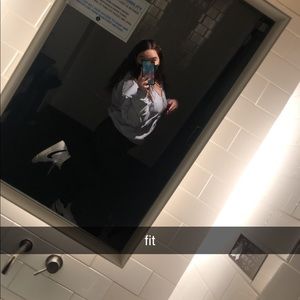 Meet your Posher, Caroline